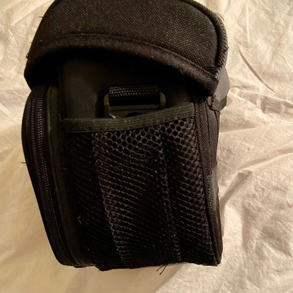 Ambico Camera Bag Model P-2505 Used as Prop on TV - Picture 3 of 14